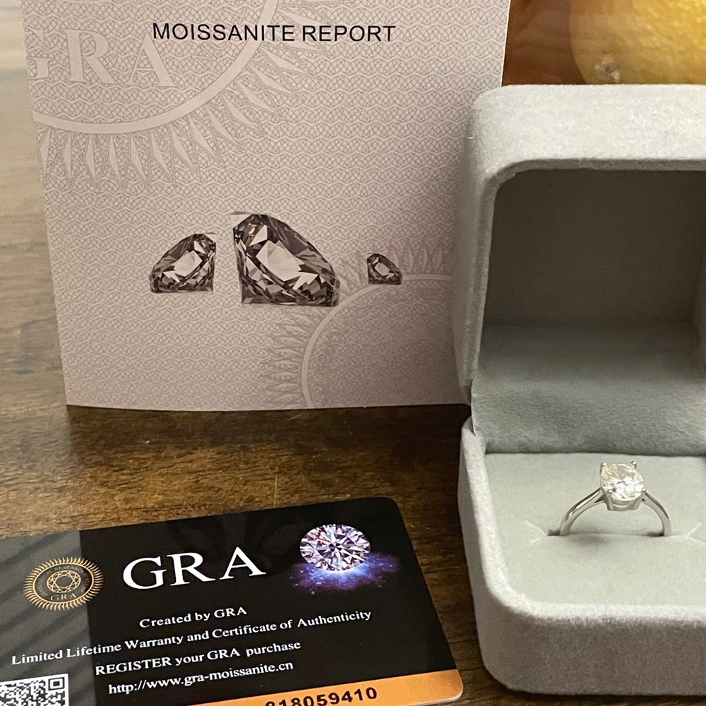 Oval Moissanite 2 carat Diamond Engagement Ring